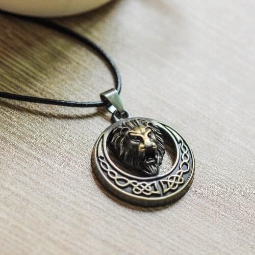 Retro Vintage Bronze Lion Necklace Male and Female Punk Pendant Alloy Choker Anime Suspension Jewelery Steampunk Chain Gift