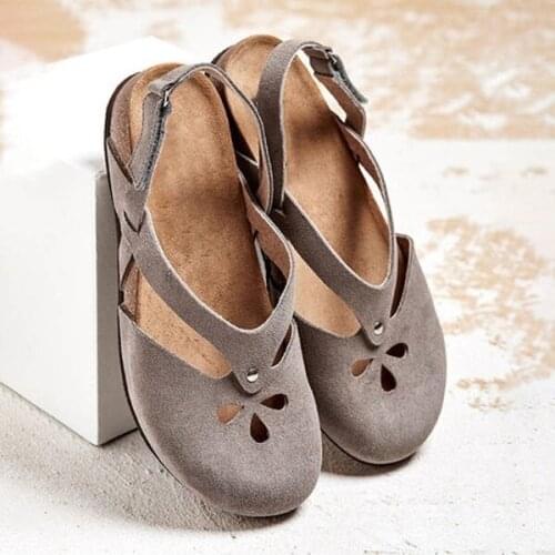 Summer Women Plus Size Flat Sandals Round Toe Sandals Ladies Casual Ankle Hollow Sandals Elegant Female Soft Beach Sole Shoes