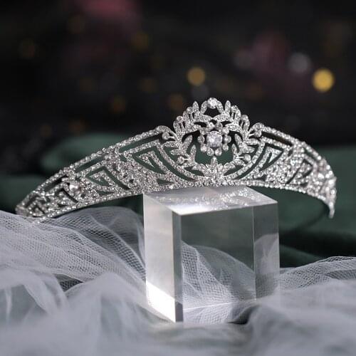 Shiny Bridal Crown Headwear Luxury Metal Rhinestones Inlaid Retro Elegant Headband for Female Wedding Birthday BH