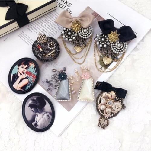 Women Girl Brooch Pins Badge Series Big Metal Bow Chain Pearl Tassel Wholesale Coat 5 Korean Handmade Fashion Accessories-SWF