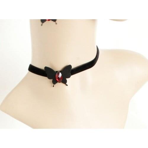 EVIL LAMOUR Necklaces