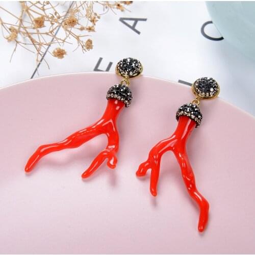 New Irregular Coral Shape Female Fashion Drop Earrings Red Black Vintage Geometric Dangle Earrings For Women Party Jewelry
