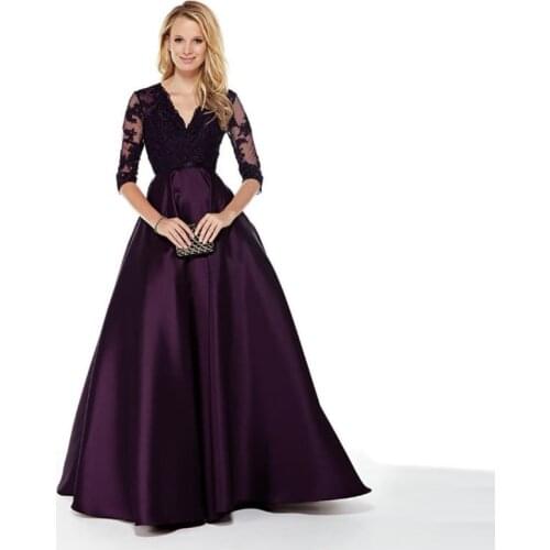 Latest Gorgeous Dark Purple Lace Mother of the Bride Dresses With Three Quarter Sleeves V Neckline Wedding Guest Gowns Appliqued