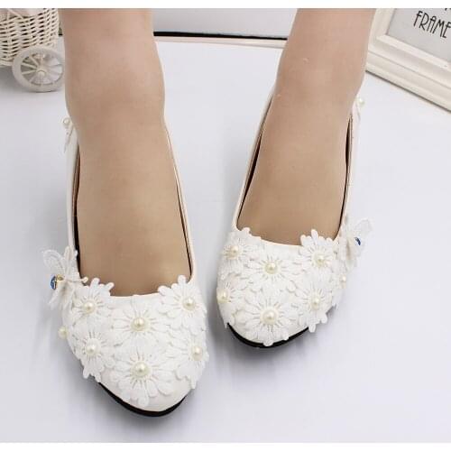 Lace Flower Lady Wedding Shoes Midheel White Bride Shoes Butterfly Blue Jewel Decoration Made in China Bridesmaid Shoes Female