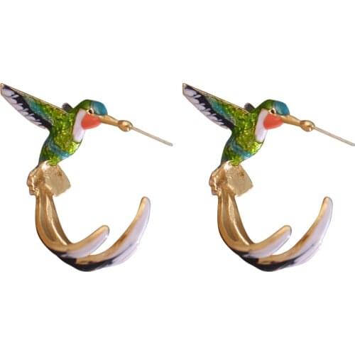 Fashion Women Earrings Bird Shape Ear Stud Flying Hummingbird Painting Oil Earrings Cute Female Alloy Earrings Decoration