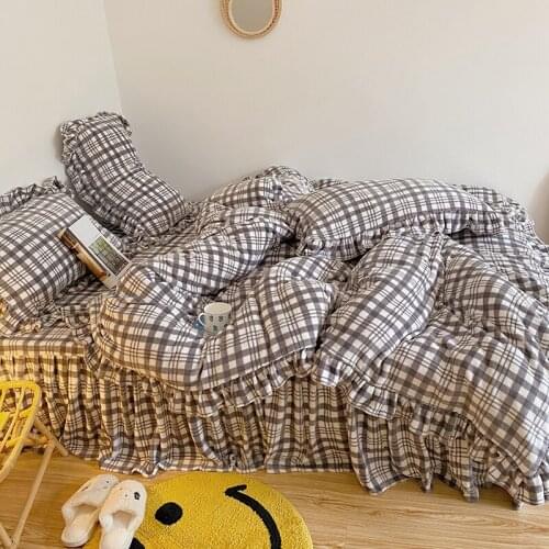 Gray plaid Bedding set milk cashmere bed set Queen King Size 4Pcs(1 Duvet Cover 1Bed skirt Pillow Shams)
