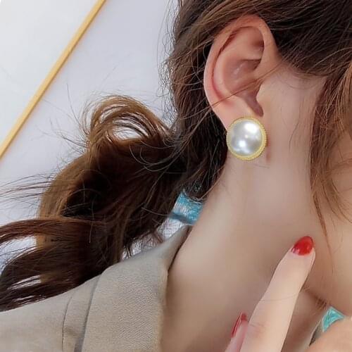 Charm S925 Needle Earrings Fashion New Temperament Wild Phnom Penh Round Pearl Earrings Women Wholesale