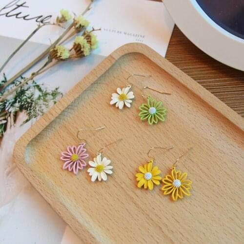 Asymmetric Bohemian Flower Drop Earrings for women Boho Daisy Dangle Earrings Cute Korean Brincos Wedding Party Fashion Jewelry
