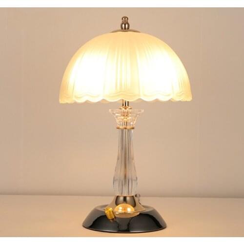 Contemporary and Contracted Table Light Crystalline Lights European-style Bedroom Living Room Study Desk Lamp