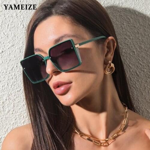 YAMEIZE Vintage Oversized Square Women Sunglasses Luxury Brand Big Frame Female Sun Glasses Lady Eyegalsses Oculos Feminino UV