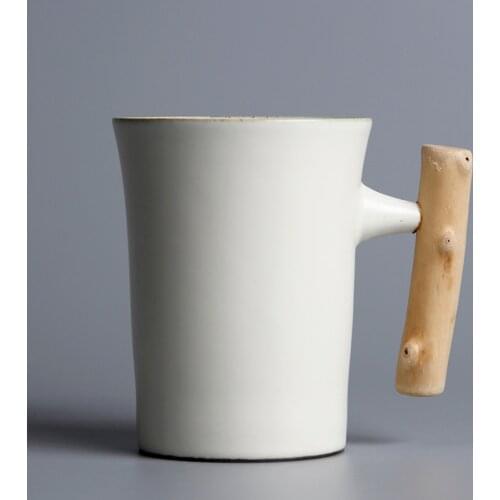 New 350-400ml Japanese retro style wooden handle milk coffee cup home office anti-rust ceramic mug for friends and family gifts
