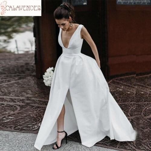 White V-Neck Long Satin Wedding Dresses Leg Split Sexy Wedding Dress Pleated Sleeveless Simple Wedding Gowns with Low Back