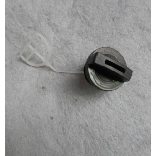 G4500 FUEL CAP FOR ZENOAH KOMATSU G3800 G410 G415 G451 G455 G500 AVS 38CC 45CC 52CC CHAIN SAW TANK FREE SHIPPING