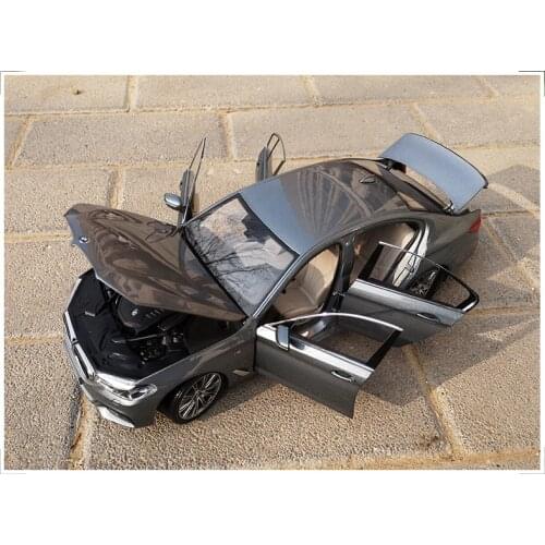 KYOSHO 1/18 BMW 5 Series G30 metal simulation Collection Metal Die-cast Simulation Model Cars Toys