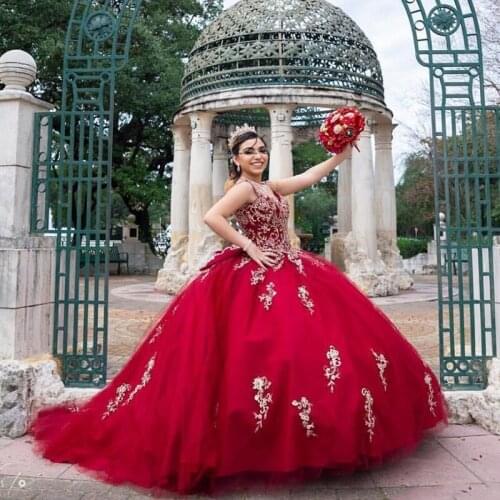 YiMinpwp Red Ball Gown Quinceanera Dresses Cap Sleeve Appliques Crystal Beads Long Formal Prom Party Gowns for Sweet 16