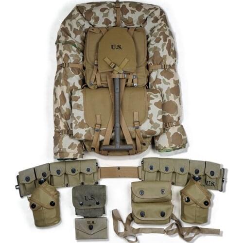 WW2 US ARMY EQUIPMENT CONBINATION USMC BACKPACK T-TYPE SPADE USMC KETTLE WITH TWO TENT AND ONE RAIN CAPE military FULL SIZES
