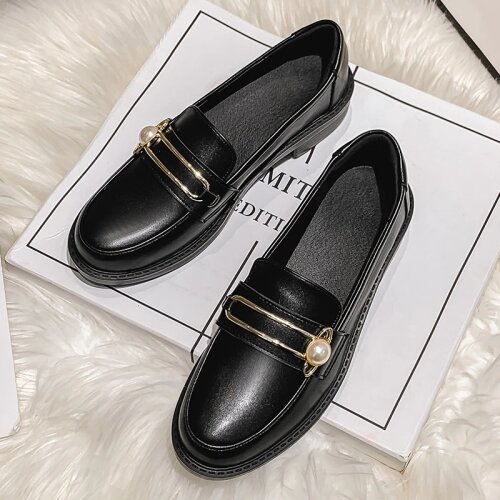 Luxury Womens Casual Leather Shoes Brand Flat Shoes Womens Loafers Fashion British Style Beaded Leather Shoes Loafers