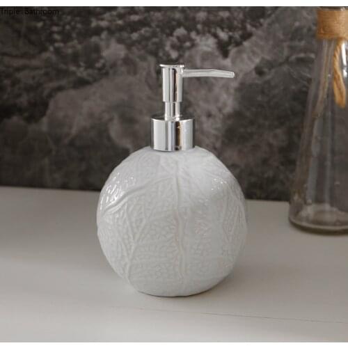 Pure White European Style Ball Ceramic Lotion Bottle Portable Multifunction Bathroom Accessories Soap Dispenser Shampoo Bottle