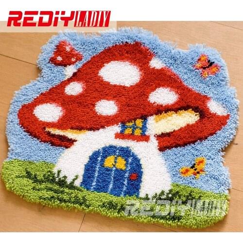 Latch Hook Rug Kits DIY Needlework Unfinished Crocheting Rug Yarn Cushion Mat Embroidery Carpet Rug Mushroom House Home Decor