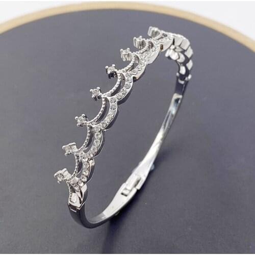 Vanifin Rigid Bracelets