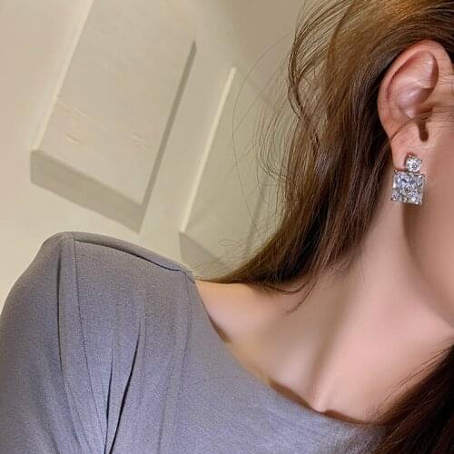 Delicate little woman perfume bottle shaped stud earrings women 2021 new temperament silver needle earrings