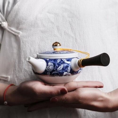 Jingdezhen blue and white teapot handmade kettle Japanese style ebony side pot home cooking tea set scald proof small pot