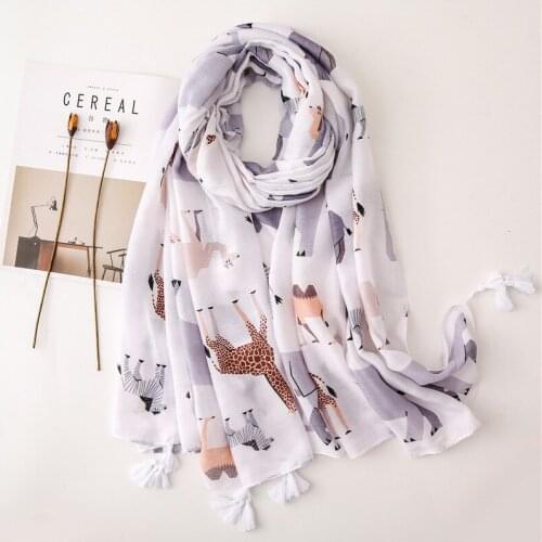 2021 Summer Cotton and Linen Animal Print Scarf Long White Beach Sunshade Sunscreen Shawl Popular Seaside Thin Tassels Scarf