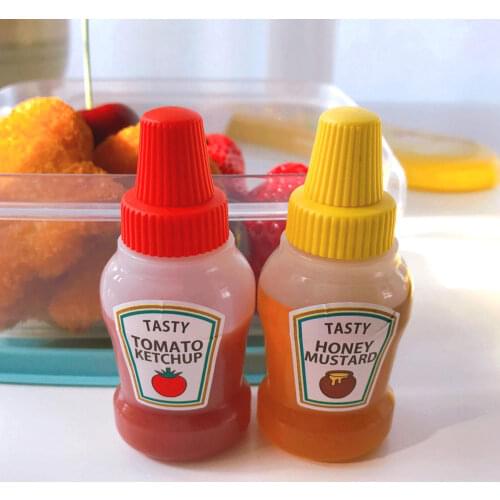 2pcs/set 25ML Mini Tomato Ketchup Bottle Portable Small Sauce Container Salad Dressing Container Pantry Containers for Be