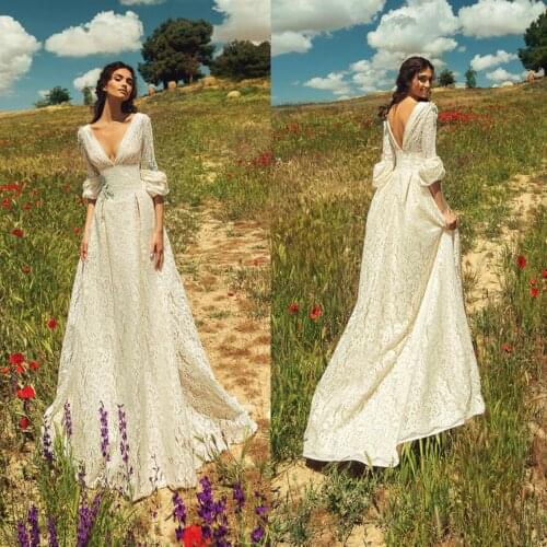 2020 Lace Wedding Dresses V Neck Long Sleeves Appliques Bridal Gowns Sexy Backless Sweep Train A Line Wedding Dress