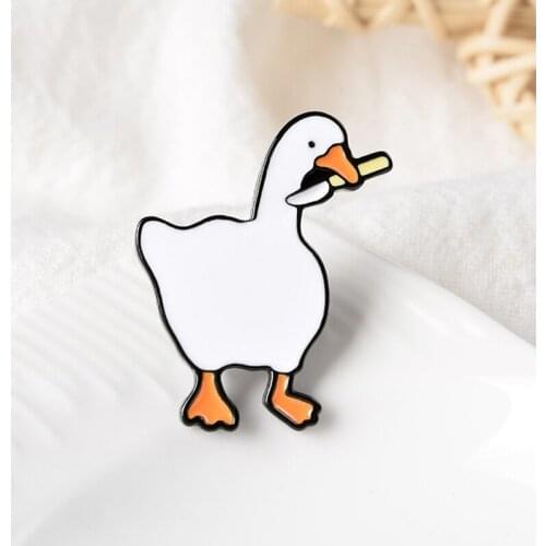 Fashion Game Untitled HONK Goose Hard Enamel Brooch Pins Metal Alloy Fashion Jewelry Lapel Pins Badges Accessories