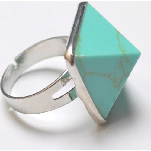 Size 9 Adjustable Green Howlite GEM Stone Inlay Pyramid Finger Ring Jewelry 1PCS X034