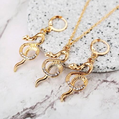 Boho Cute Gold Snake Alloy Pendant Necklace Earring Set Womens Retro Fashion Creative Glamour Girl Party Jewelry Birthday Gift