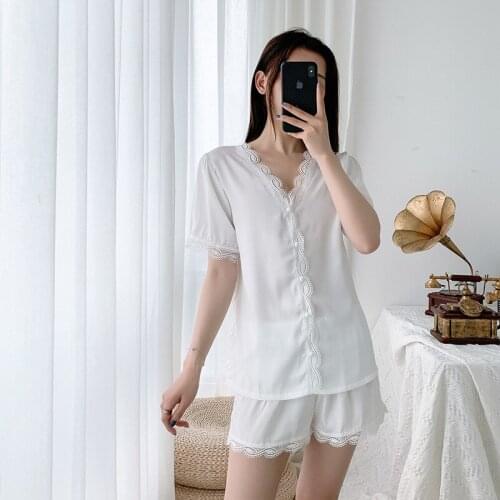 2021 Sexy Pajamas Womens Summer New Short Sleeve Shorts Suit Cardigan Home Wear Silk Sleepwear Set V-Neck Nightgown Nightwear