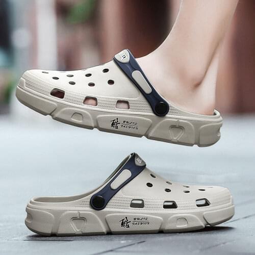 Antiskid mens SANDALS BEACH SHOES Korean fashion slippers students home slippers for men mens shoes Bathroom Slippers