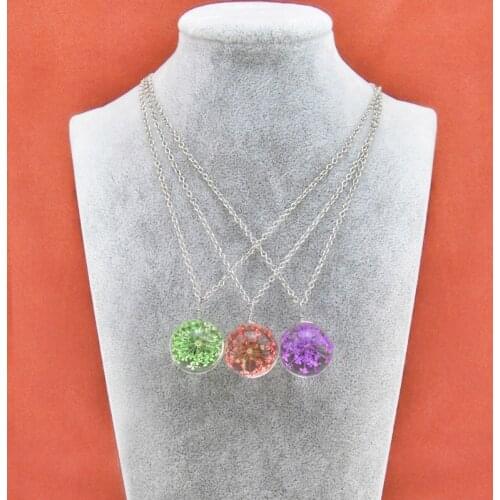 New Cute Girls Natural Dry Flower Pendant Necklace For Women Fashion Crystal Ball Flowers Necklace Female Jewelry Party Gift