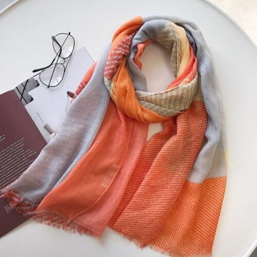 2019 New Cotton Block Fringe Scarves Shawl Beautiful Graffiti Foulard Fringe Wrap Scarf Hijab Muffler Free Shipping