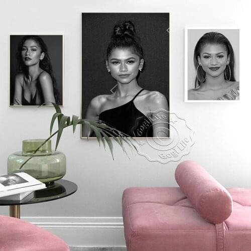 Zendaya Movie Actress Oil Painting Poster, Zendaya Vintage Art Black And White Portrait Wall Picture, Fans Collect Art Prints