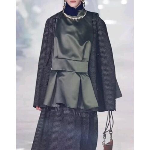 Autumn 10.26 Winter 2021 New Fashion Wool Houndstooth Patchwork Pearl Chain Necklace Jacket Coat Women Multiple Ways To Wear