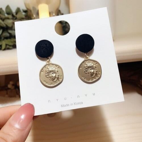 Drop Earrings for Women 2020 New Retro Head Portrait Pattern Earrings Simple Pendant Earrings Jewelry Accessories Wholesale