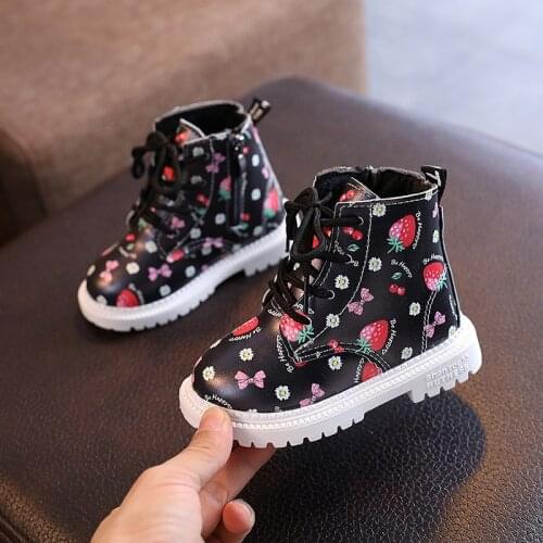 Autumn Winter 1-6 Years Baby Boots Strawberry Boys Girls Martin Shoes Fashion Brand Soft Leather Warm Kids Boots Size 21-30