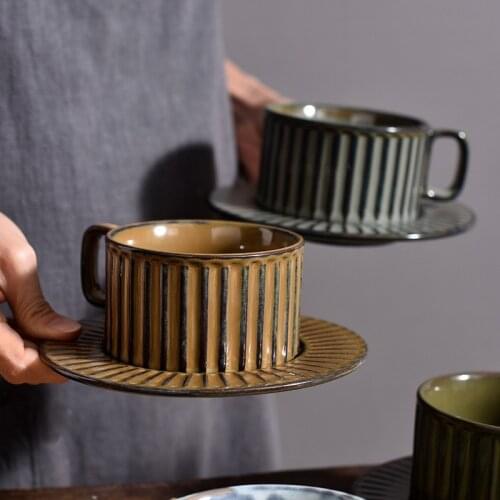 Kiln Change Retro Ceramic Coffee Cup And Plate Set Creative Hand Gift Cups Afternoon Tea Pull Flower Mug Coffee Mugs Wholesale