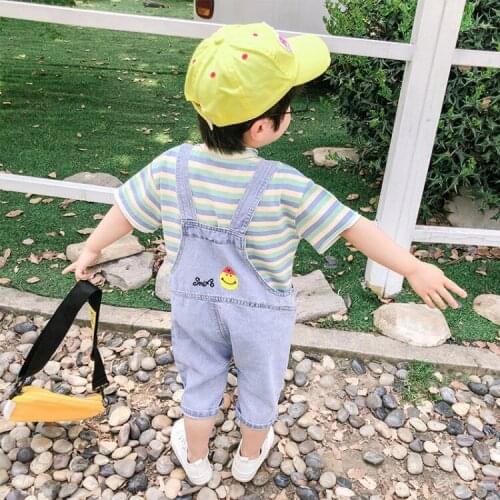 Childrens denim pants 2021 spring and summer new boys and girls cross-border childrens fashion cartoon five-point pants