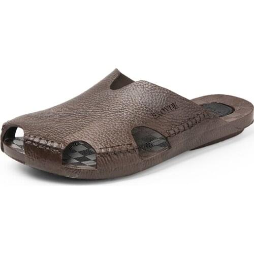 2021 Hollow Garden Clogs Sandals Fashion Breathable Beach Jelly Sandals Cool Summer Men Sandals Cheap Men Water Pool Slippers