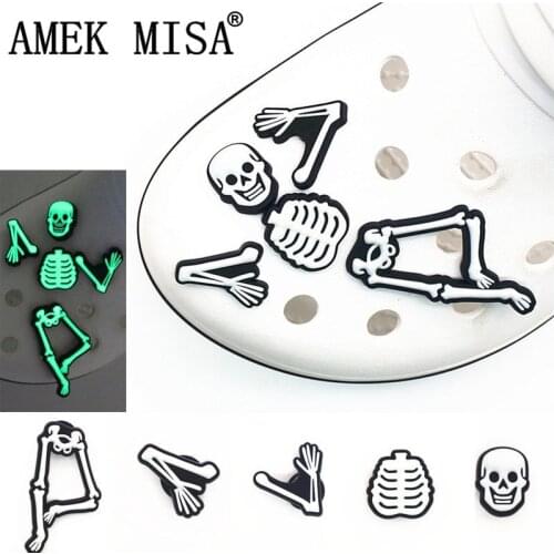 Novely 3D Cartoon Shoe Charms Accessories Funny Noctilucent Skeleton Original Shoe Buckle Decoration for jibz Kids Party X-mas