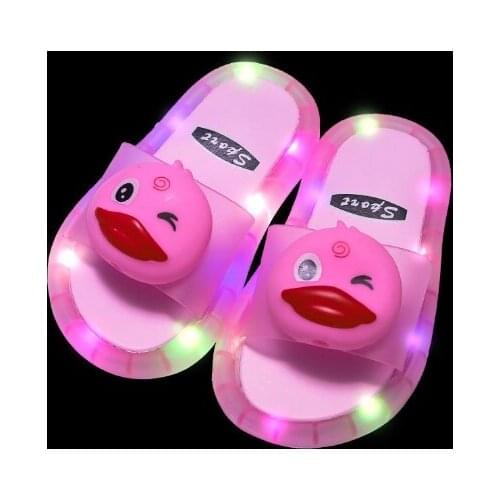 NEW Girl Slippers Children LED Garden Shoes Kids Slippers Baby Bathroom Sandals Kids Shoes for Girl Boys Light Up Pink Shoes