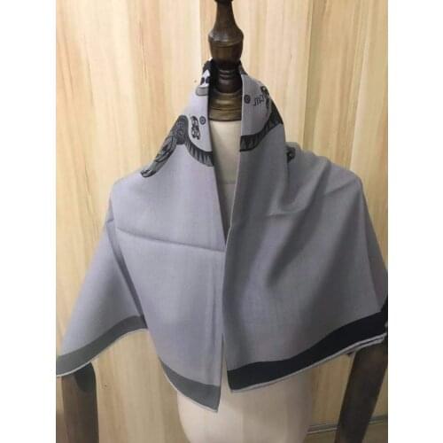 2021 new arrival fashion elegant brand 80% cashmere 20% silk scarf 90*90 cm square shawl twill wrap for women lady girl