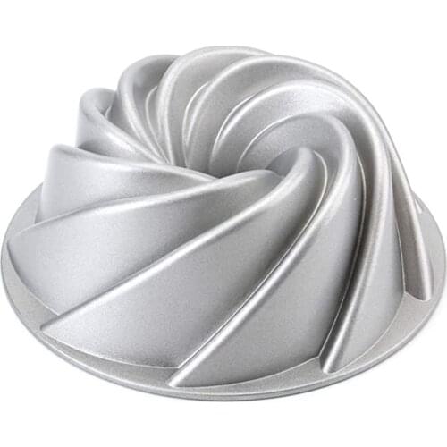 9-Inch Non-Stick Fluted Cake Pan Round Cake Pan Specialty and Novelty Cake Pan