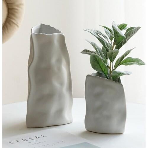 Nordic irregular art ceramic tabletop vase modern simplicity home decoration accessories creative porch dry flower ornament