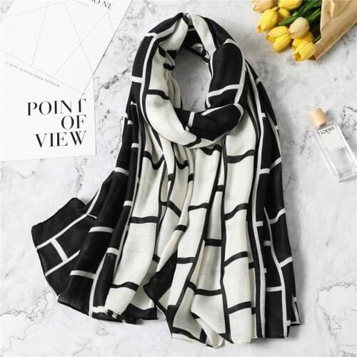 Cotton Linen Scarf Women Large Beach Stoles Shawl Wrap Muslim Headband Scarves Hijab Print Plaid Warm Soft Foulard Bandana 2021