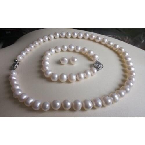 9-10MM White Freshwater Cultured Pearl Necklace Bracelet Earrings Set